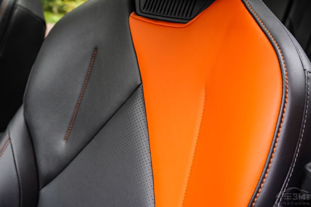 ԇ�{�L(zh��ng)��UNI-V һ����ӵ������\(y��n)��(d��ng)�I܇��