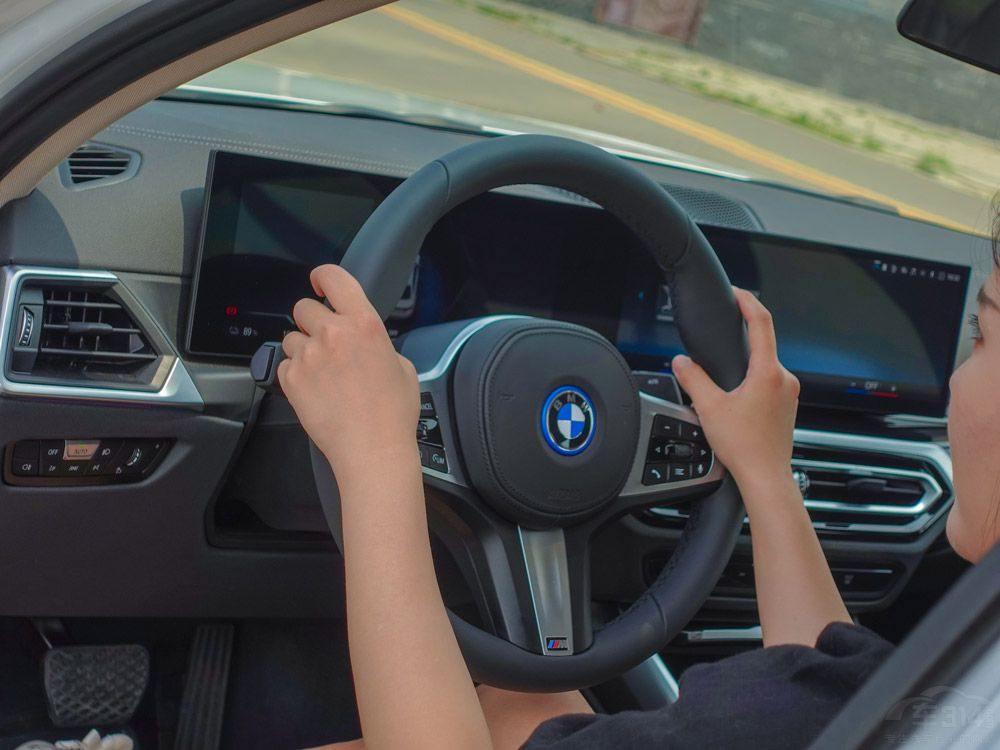 ԇ�{���Ri3 ����Ů��������Z��늄�(d��ng)�ͫF