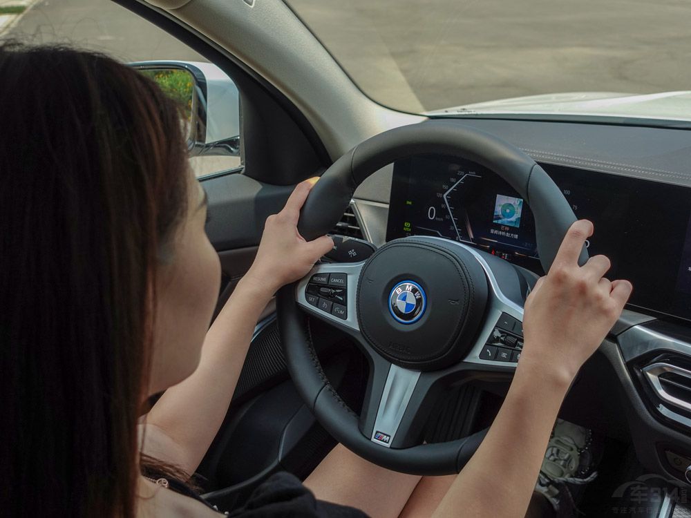 ԇ�{���Ri3 ����Ů��������Z��늄�(d��ng)�ͫF