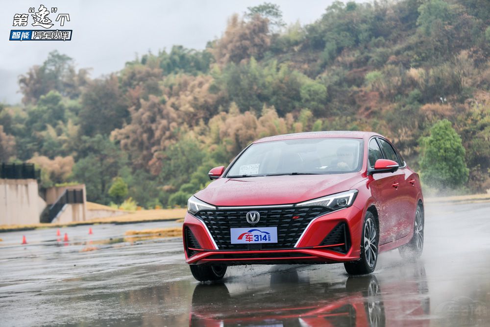 �L���݄�PLUS���V��ʲô�ǿƼ��������x��