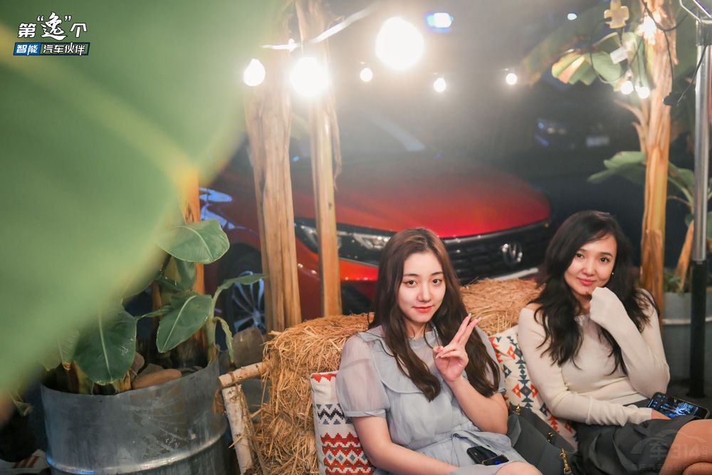 �L���݄�PLUS���V��ʲô�ǿƼ��������x��