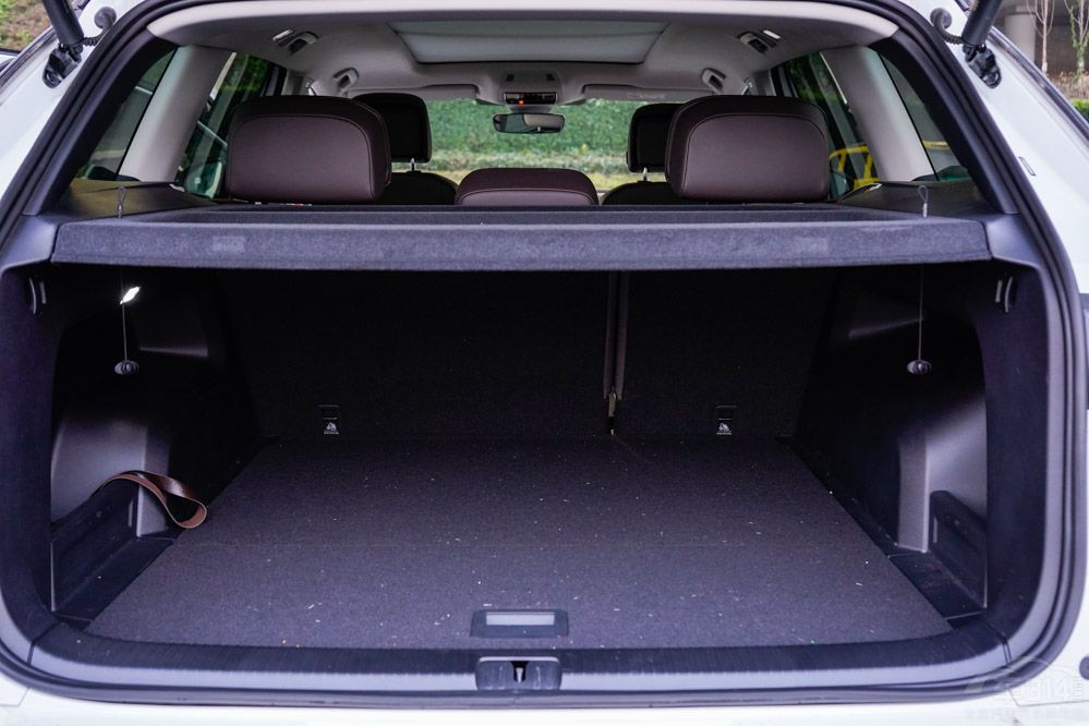 ԇ�{�󱊔�Ѳ��������SUV���Ǽ������B��