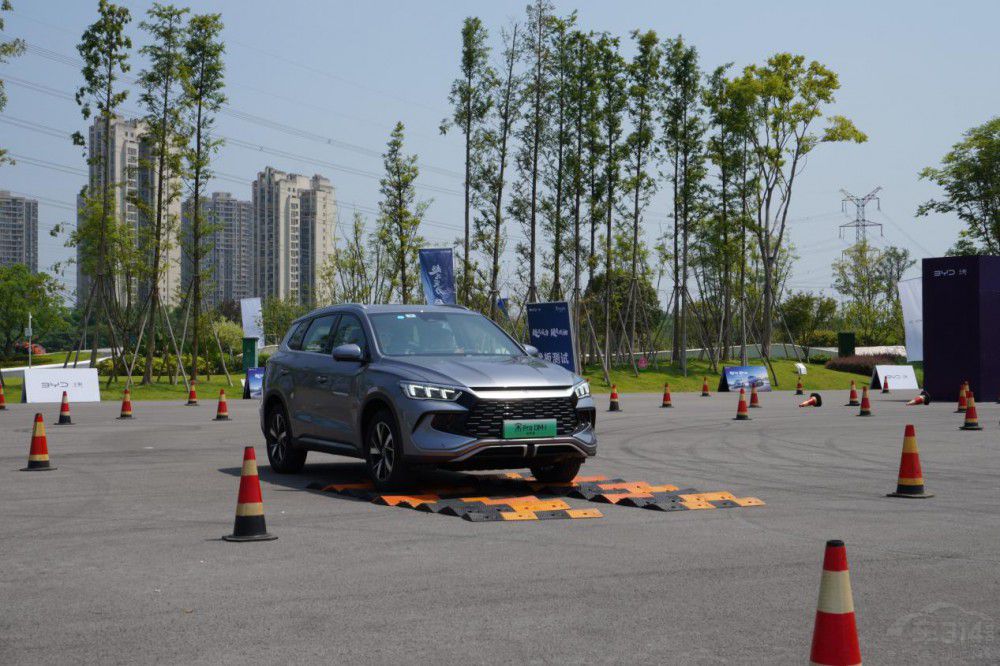 ��Pro DM-i��܊�����ؚv�� չʾӲ�ˌ�(sh��)��