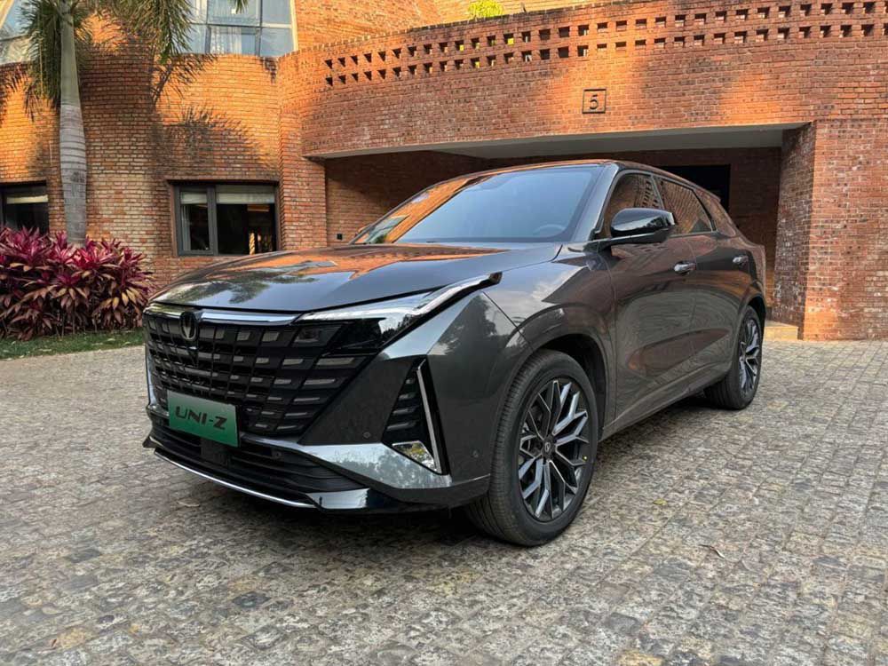  �L(zh��ng)�� UNI-Z �I(l��ng)����P�c(di��n)�ߟ������܇��