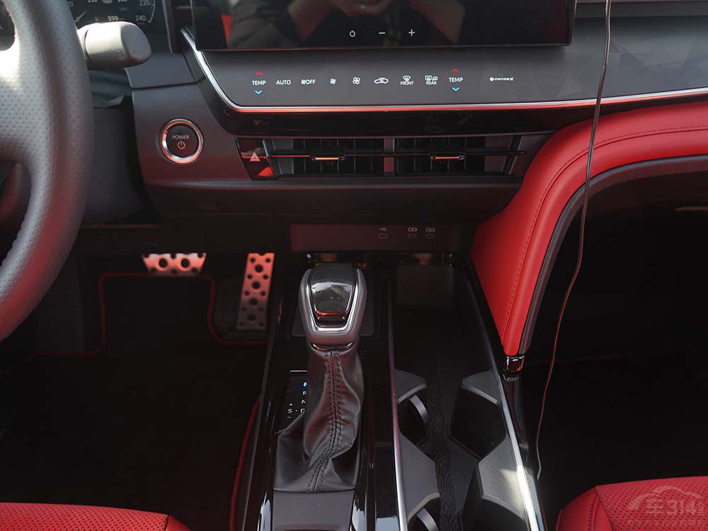  �L(zh��ng)�� UNI-Z �I(l��ng)����P�c(di��n)�ߟ������܇��