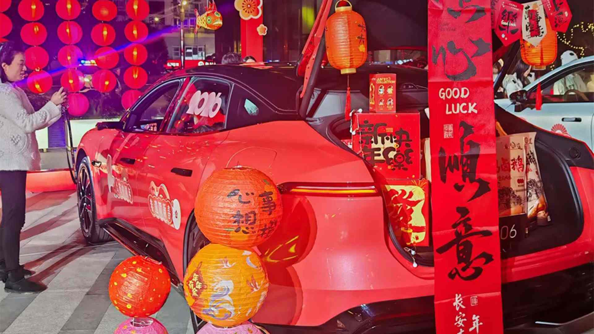 ����������ζ �L�������z�����������Ї���