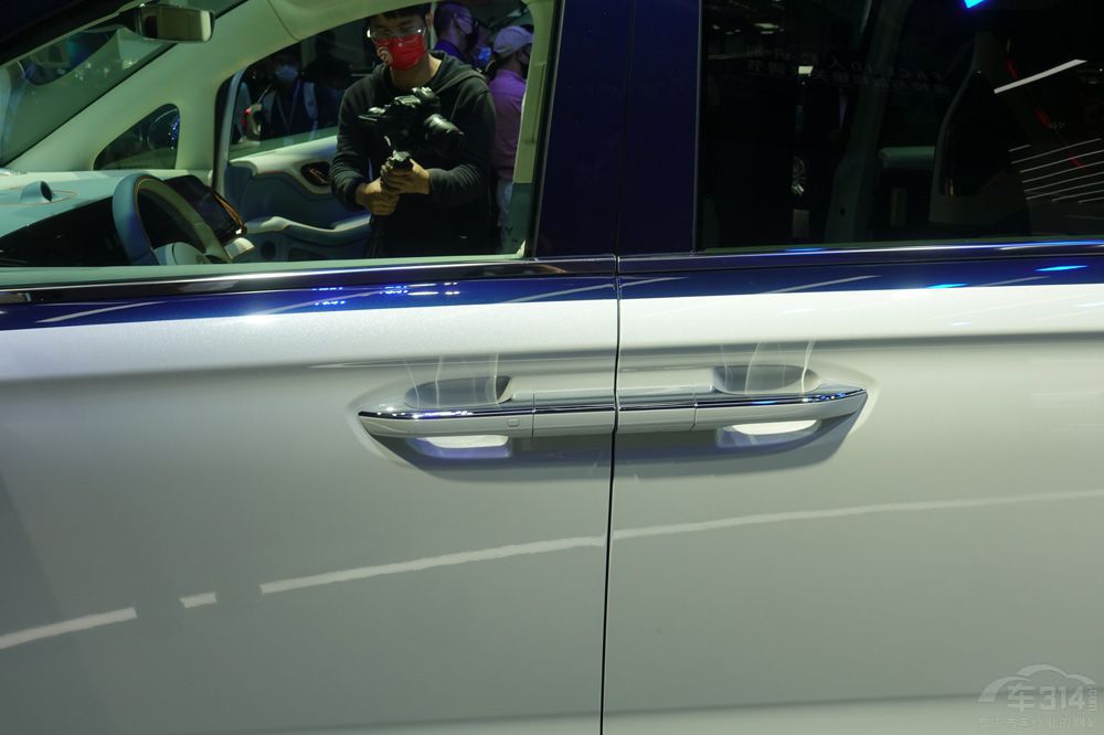 ֵ���ڴ����ذ�܇�P�c ̹��500����Ψһ