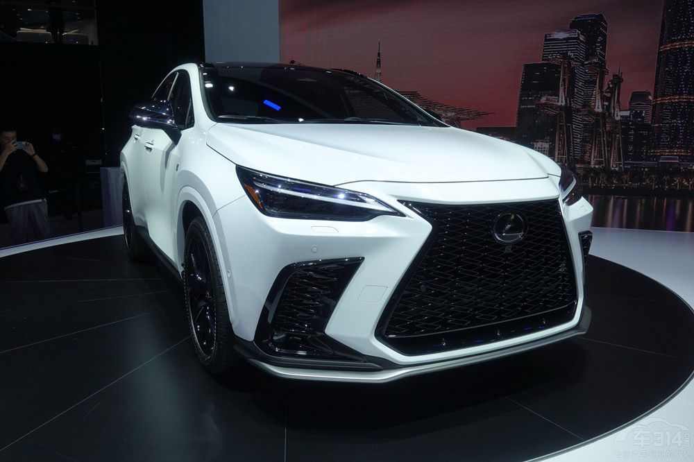 �������ASUV��y�� �l�ܫ@�ø�����A��