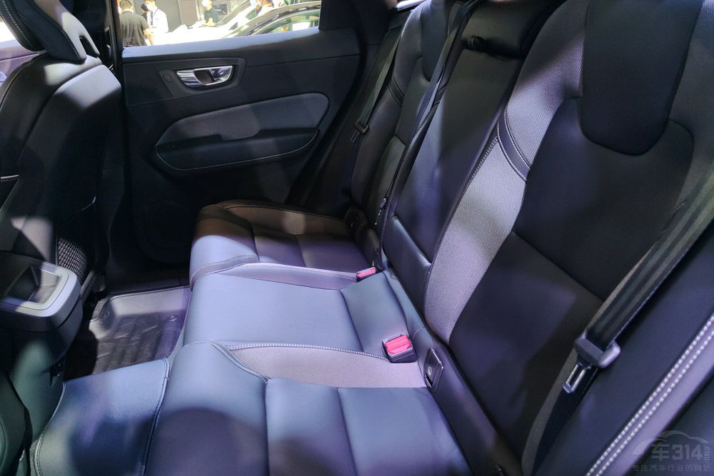 �������ASUV��y�� �l�ܫ@�ø�����A��