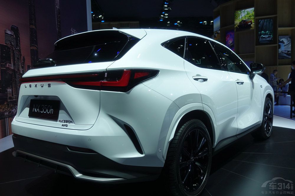 �������ASUV��y�� �l�ܫ@�ø�����A��