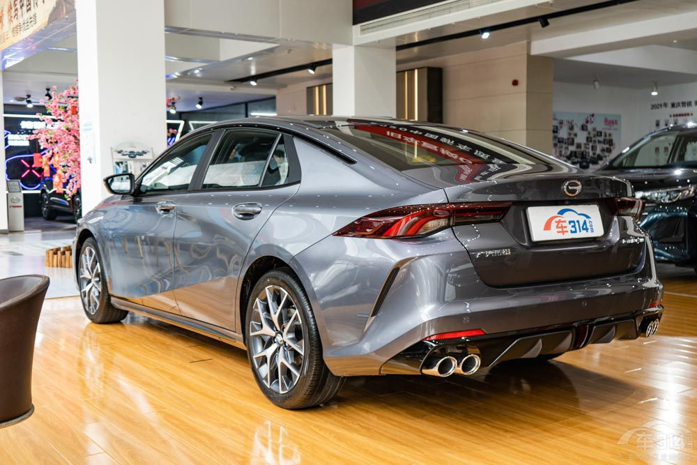 ���p�˵�һ��С������� ��ͶUNI-VһƱ