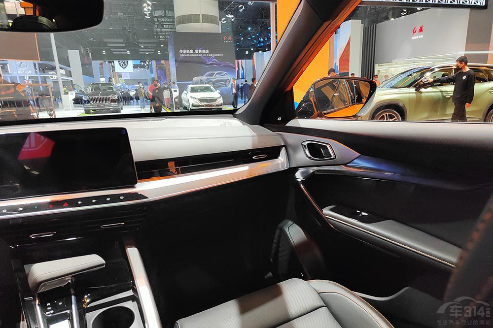 MG ONE���У����^�ڸ�Ʒ��β�ֵ���I��