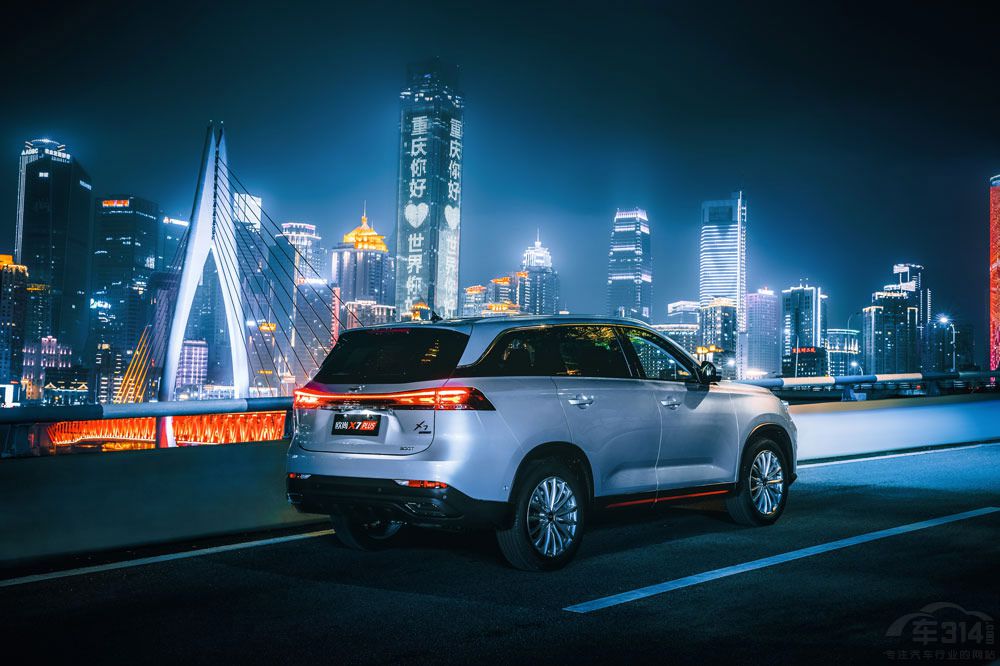 ��Ȍ�(du��)��10�f(w��n)��������Ʒ��SUV�x����(zh��n)�](m��i)�e(cu��)