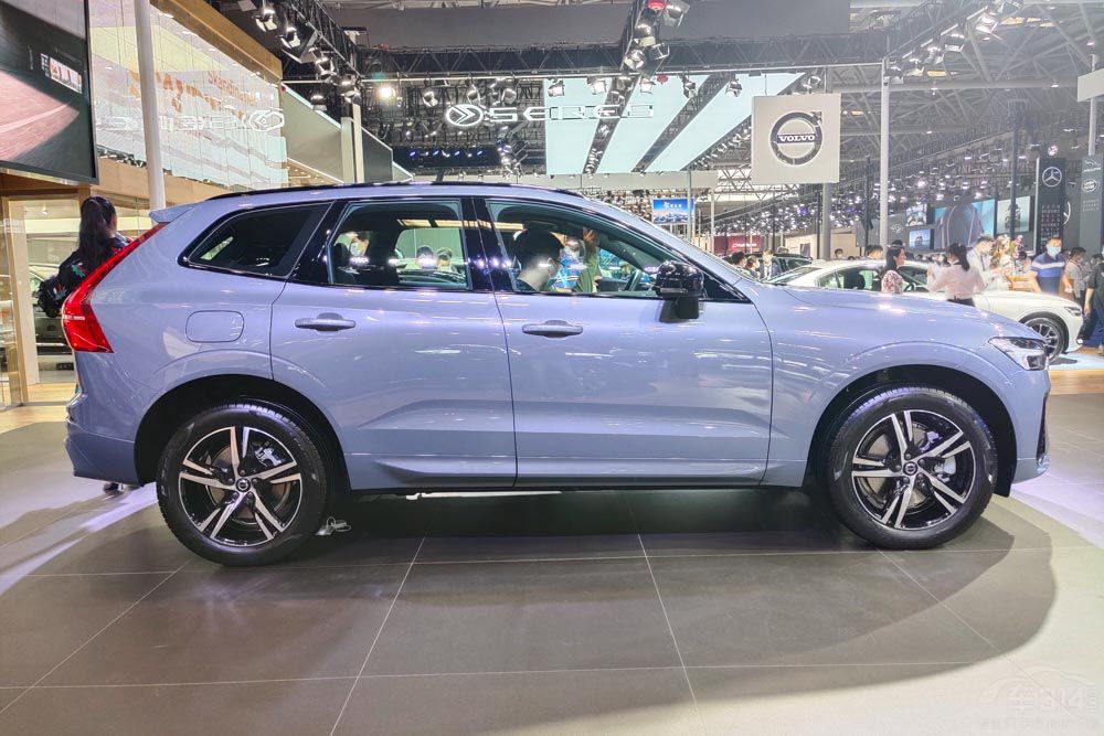 Փ���A����SUV ���Y���R֮��߀���x�l��