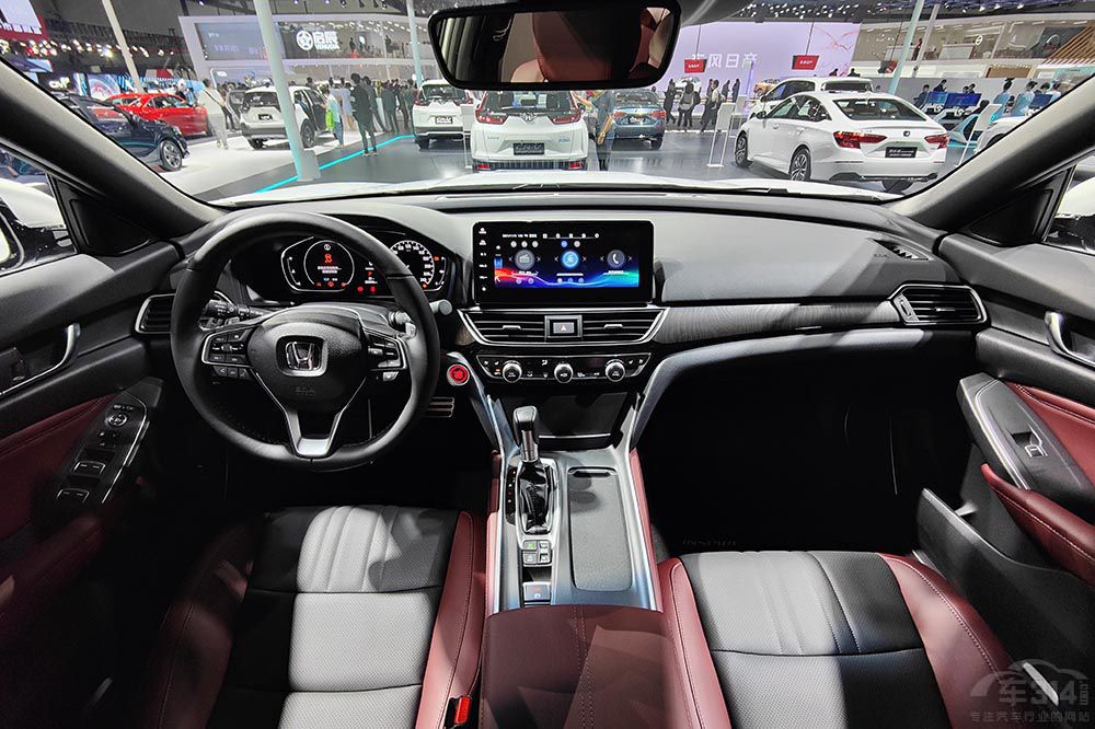 �����ֵ�ͬ�Ҳٸ� ��Ӣ������Γ������w