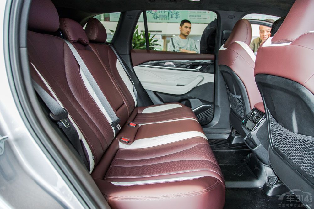 15-20�f����SUV���]�l �@����܇�����e�^