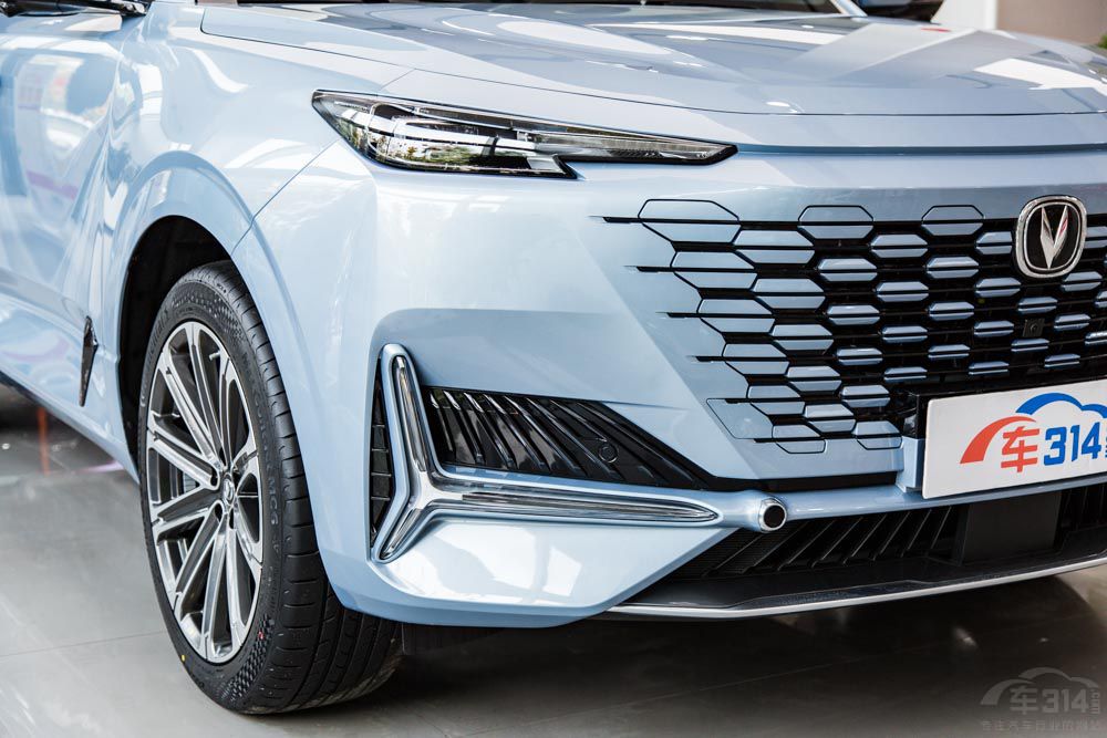 15-20�f����SUV���]�l �@����܇�����e�^