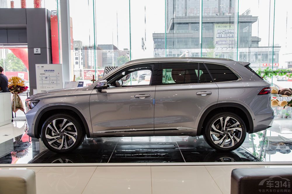 15-20�f����SUV���]�l �@����܇�����e�^