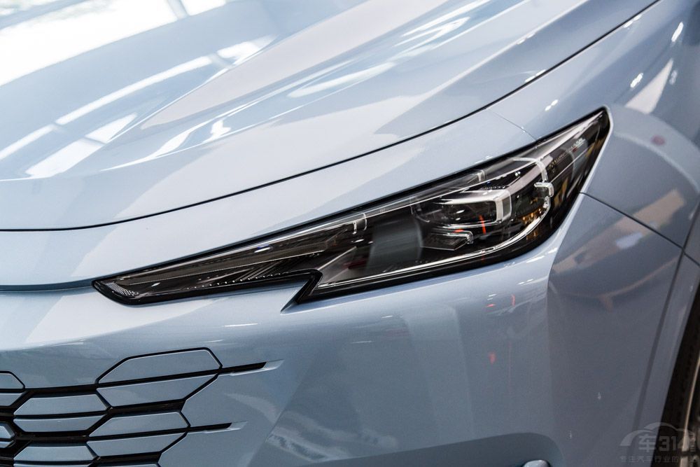 15-20�f����SUV���]�l �@����܇�����e�^