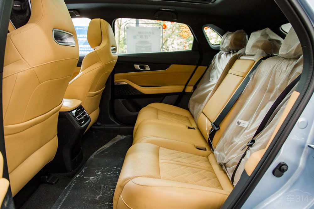 15-20�f����SUV���]�l �@����܇�����e�^