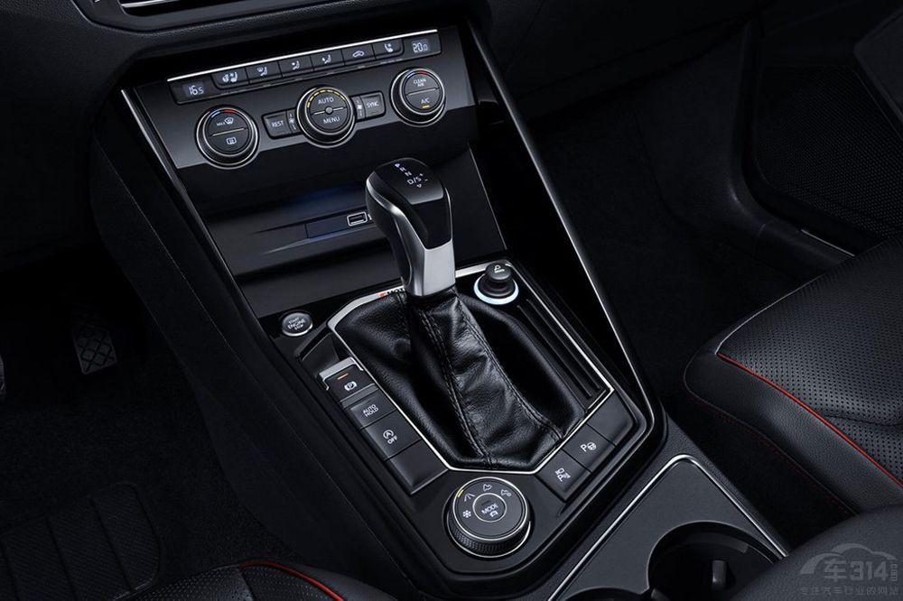 20�f�ISUV���x̽�����t��HS5��ԒҪ�f