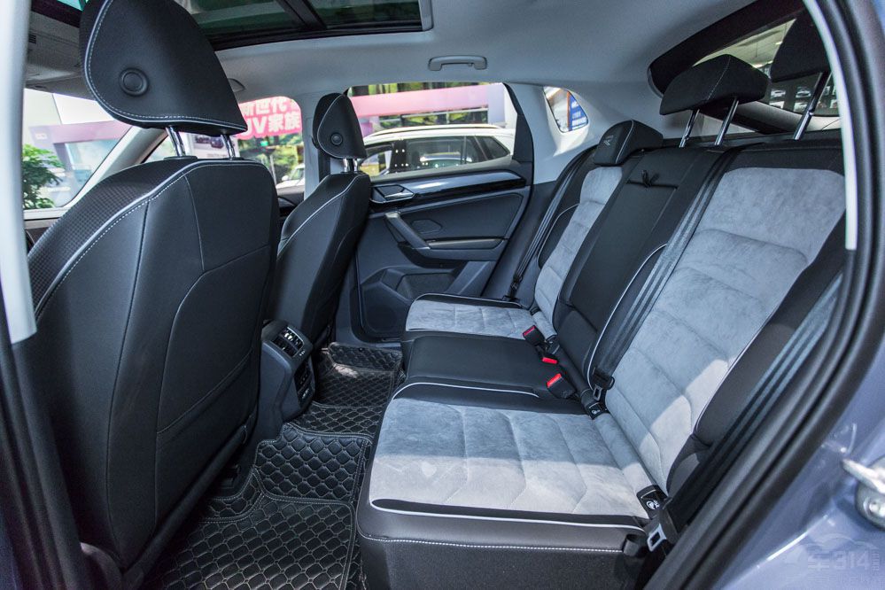 20�f�ISUV���x̽�����t��HS5��ԒҪ�f