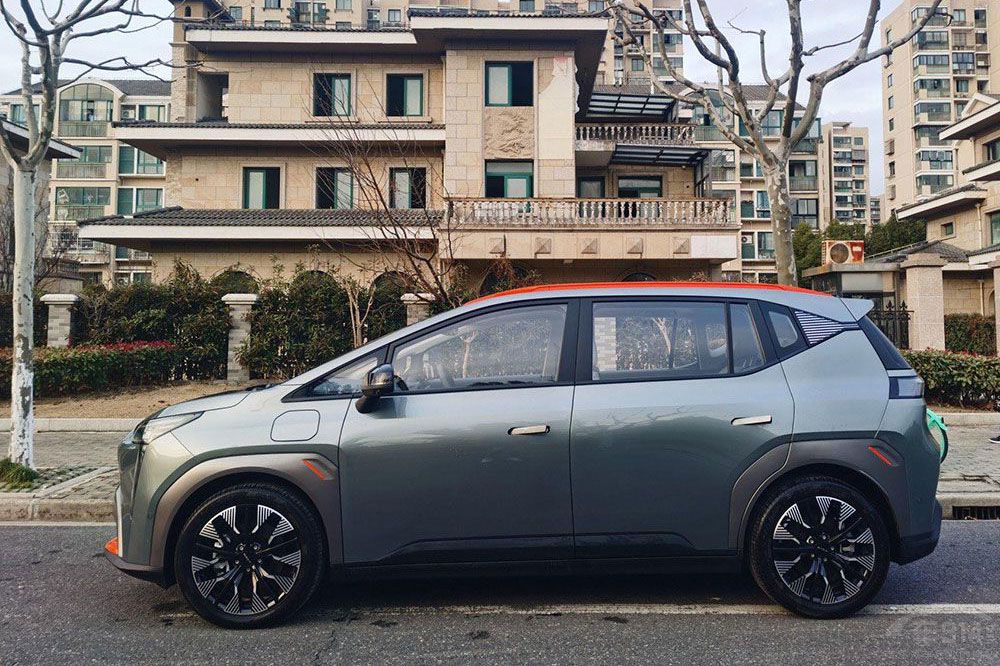 ԪPLUS��(du��)��AION Y  ���ߵ���ԓ��ô�x��