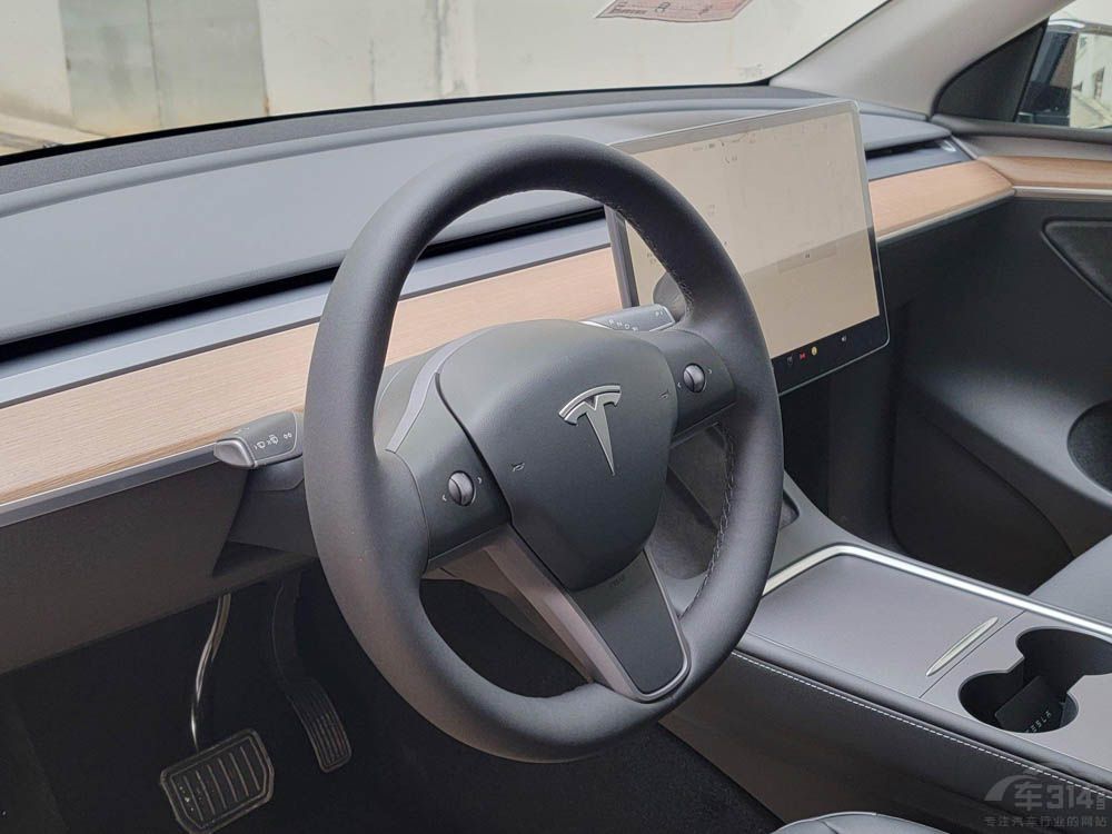 Ħ��DHT-PHEV���У�Model Y߀ֵ���I(m��i)����