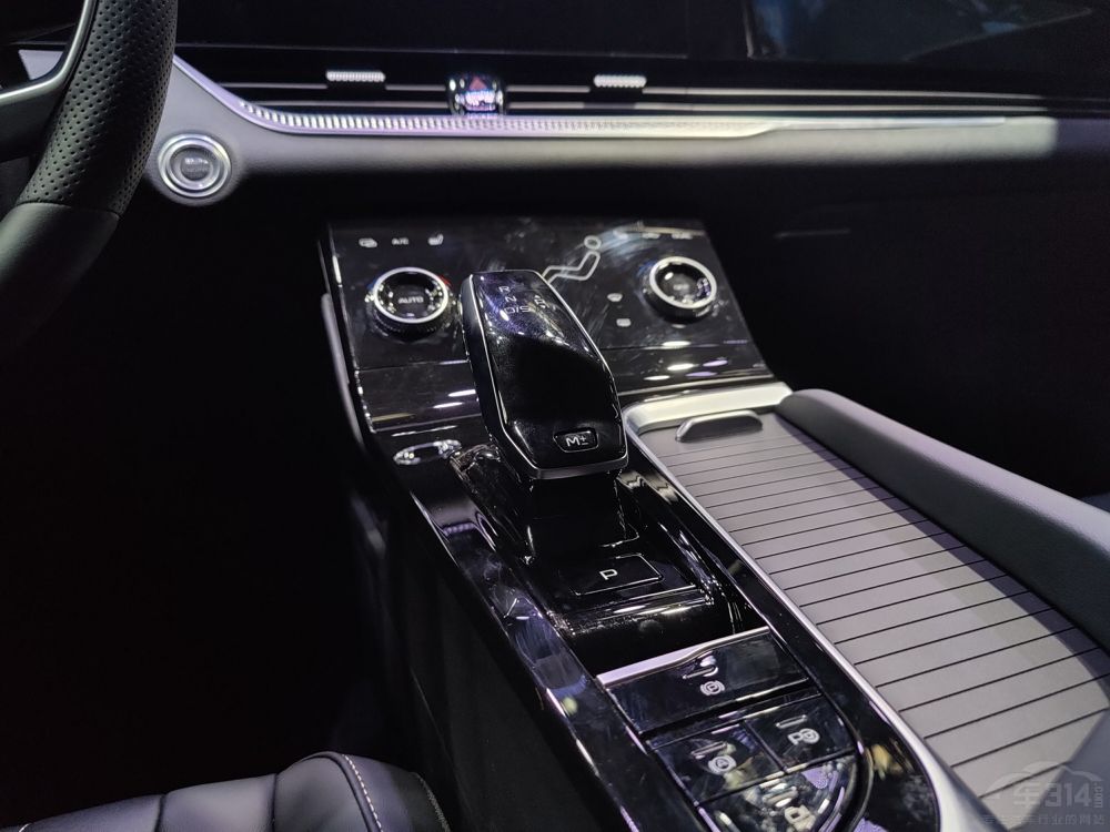 ȫ�µ��������vB70�@C-NCAP���ǰ�ȫ܇