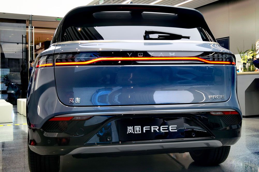 �ɷ���֮�� ����ʽSUV܇�x����߀�Ǎ��D��