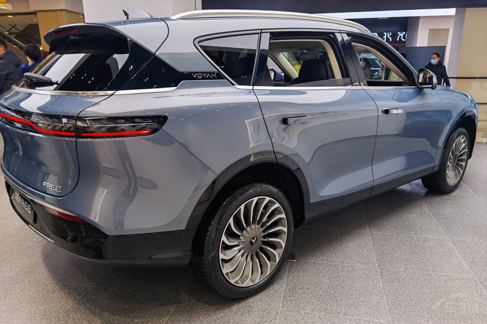 �ɷ���֮�� ����ʽSUV܇�x����߀�Ǎ��D��