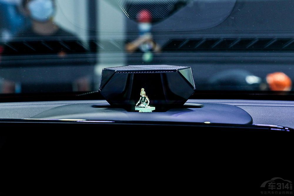 ȫ�µ��������vB70�@C-NCAP���ǰ�ȫ܇