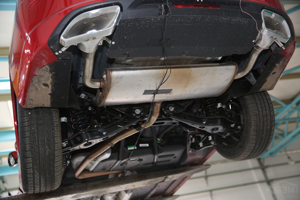 ȫ�µ��������vB70�@C-NCAP���ǰ�ȫ܇