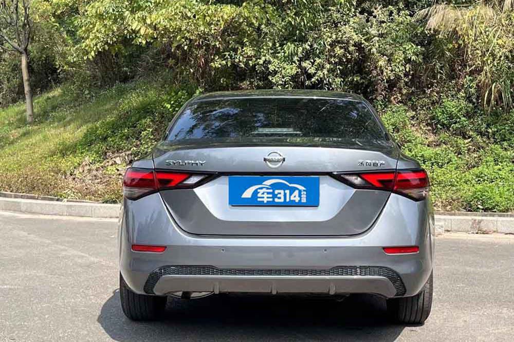 �o�����I��ô�x UNI-V��Ȼ�����ϵ�x��