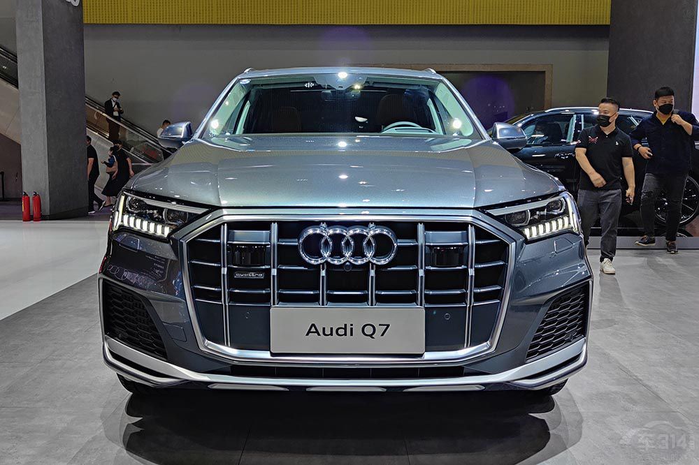 寶馬X5國產(chǎn)化 對比奧迪Q7誰更值得擁有 寶馬X5國產(chǎn)化 對比奧迪Q7誰更值得擁有