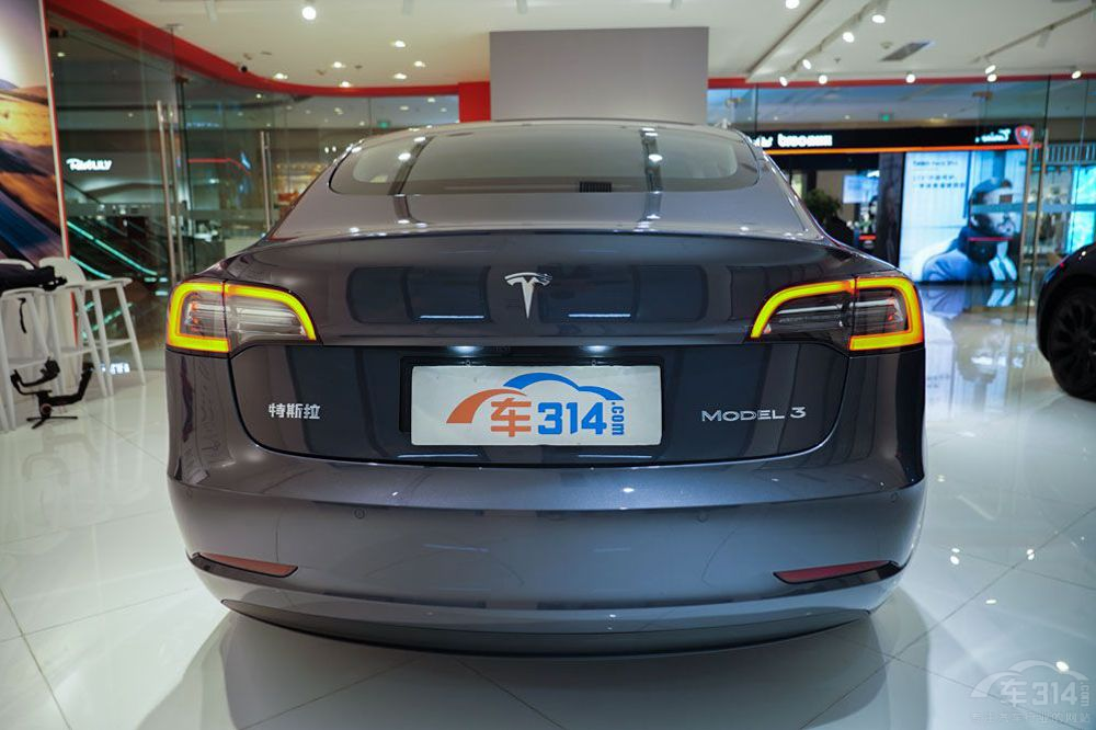 比亞迪漢DM-p駕到 Model 3P瞬間不香了 比亞迪漢DM-p駕到 Model 3P瞬間不香了