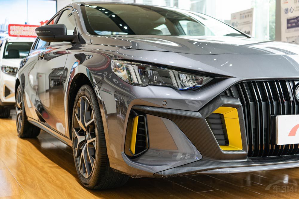 �P�c���˚���������I���L��UNI-V�I(l��ng)���