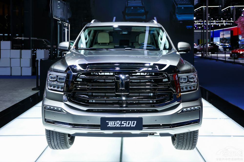 BBA����������������@�����д���SUV