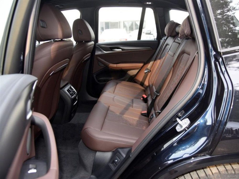 ���A����SUV�N����ǰ���ѽ��Ξ�Ό�BBA