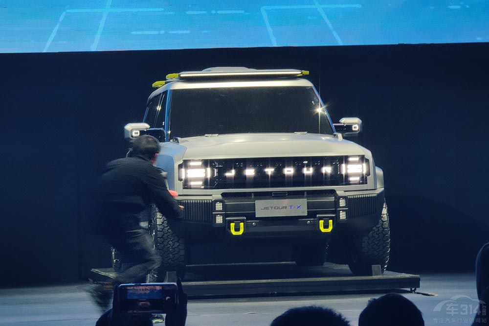 ���p�����x̹��300߀�ǵȽ�;Ӳ��SUV��