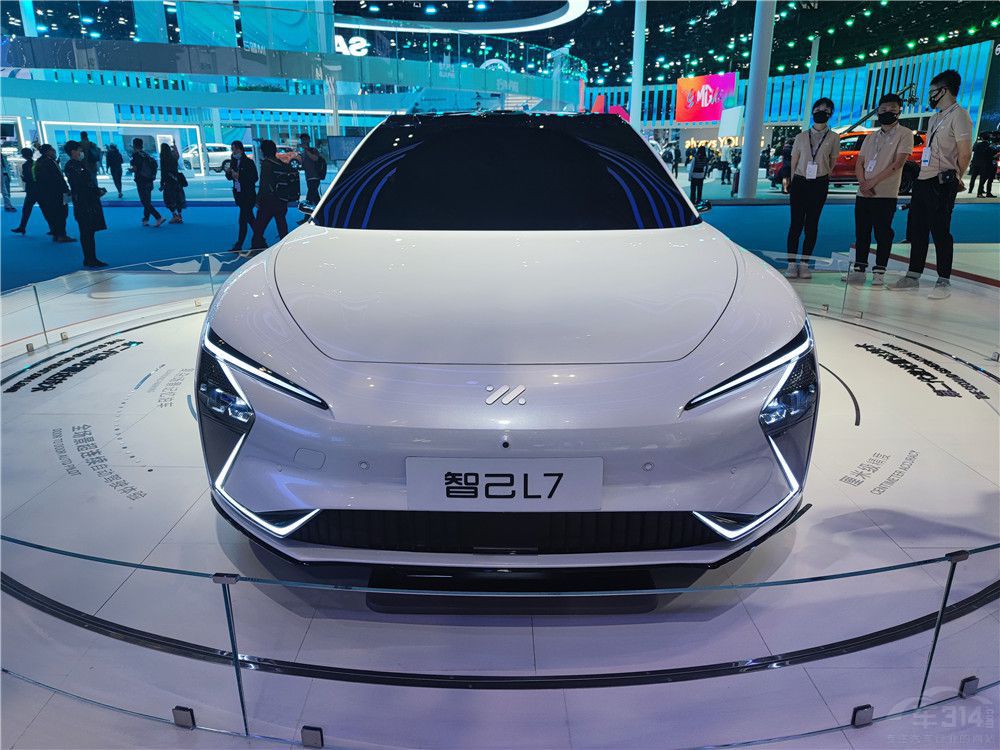 �Ǽ�L7��ZEEKR 001���� �l����һ�I����