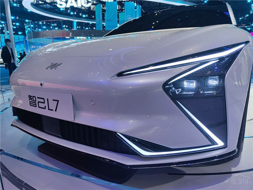 �Ǽ�L7��ZEEKR 001���� �l����һ�I����