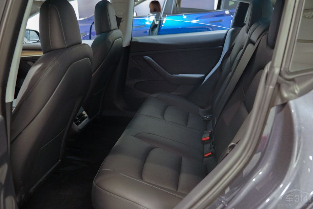 ���갢����S HI��߀�x����˹��Model3����