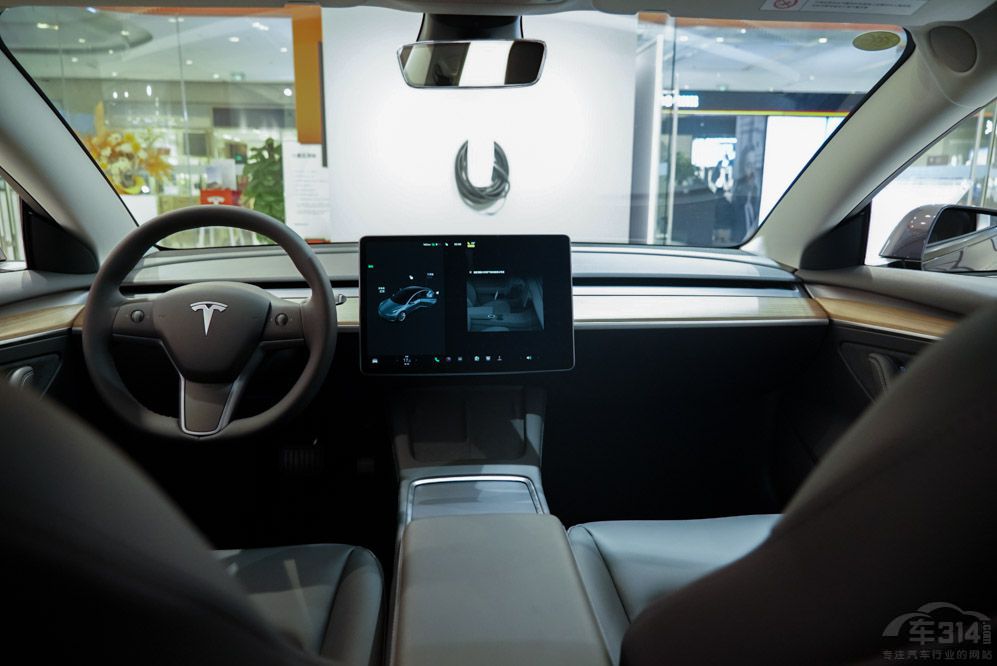 ���갢����S HI��߀�x����˹��Model3����