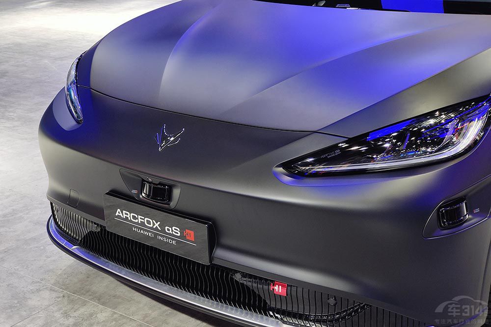 ���갢����S HI��߀�x����˹��Model3�᣿