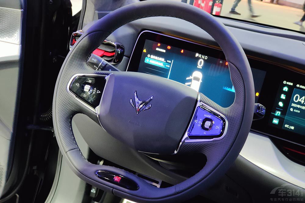 ���갢����S HI��߀�x����˹��Model3����