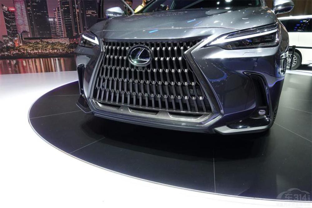 ����ɂ�(g��)�O�˵���ʮ�f(w��n)��(j��)�e���ASUV �x�l(shu��)