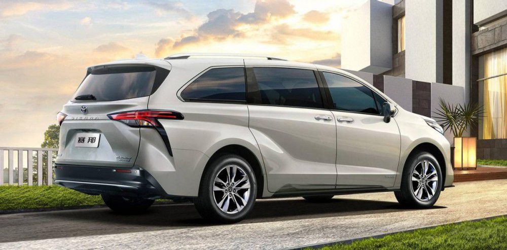 �д���SUV�ı�ƴ �S��ِ�Ǻ͍��D�����