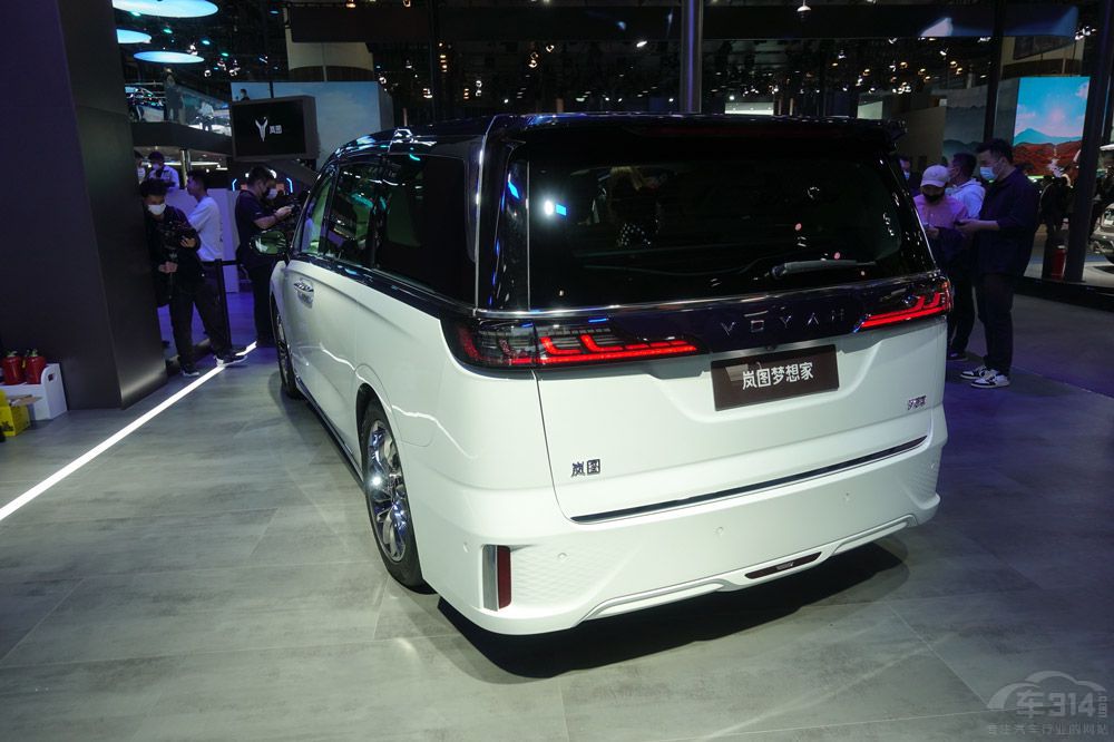 �д���SUV�ı�ƴ �S��ِ�Ǻ͍��D�����