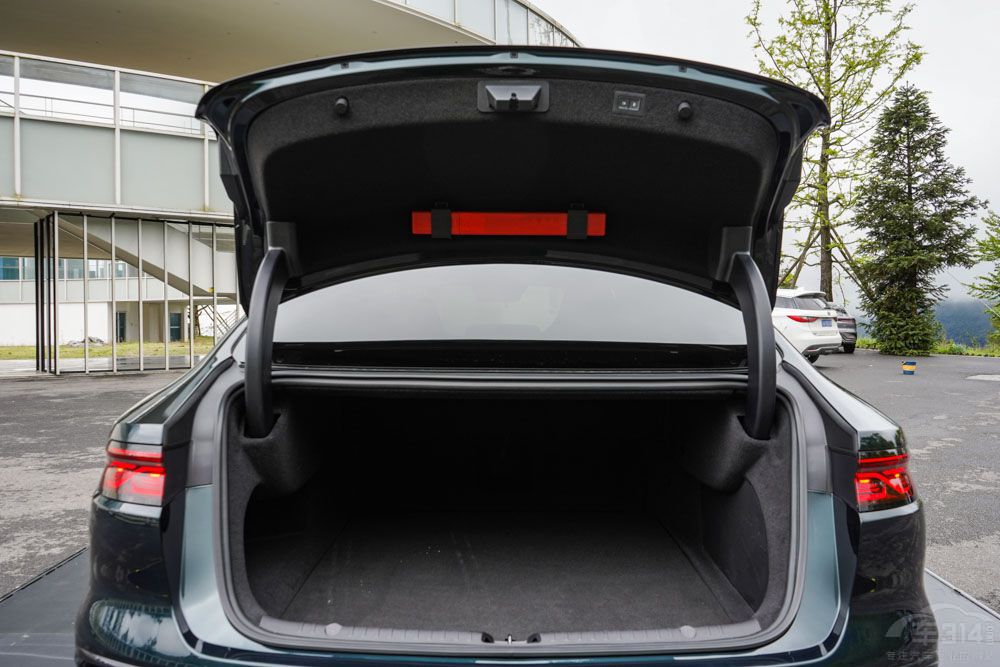 30�f���ܼ�늼��IPK ��˹����(du��)�ȱȁ���